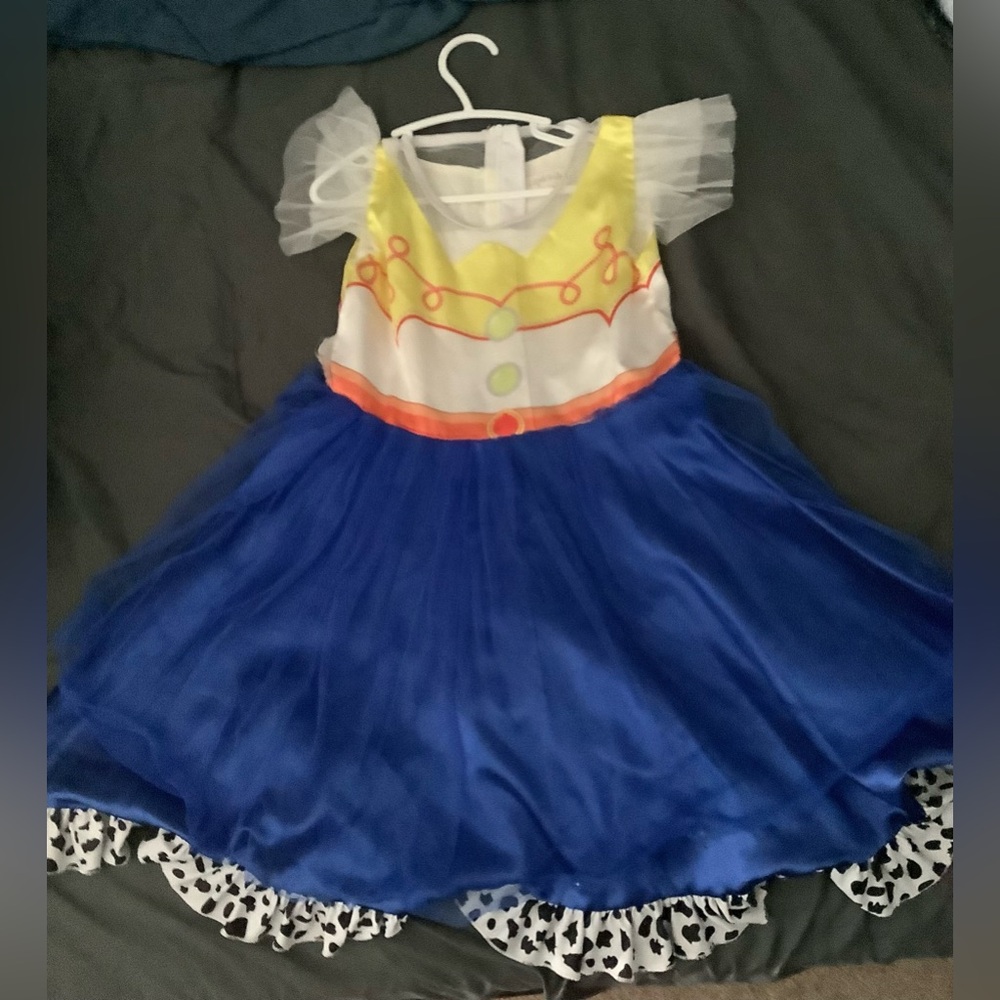 Toy Story Jessie Dress Costume kids size small used.